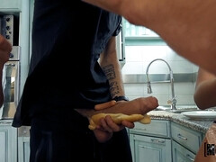 Verga grande, Mamada, Ffm, Cocina, Lamidas, Monstruo, Adolescente, Trio