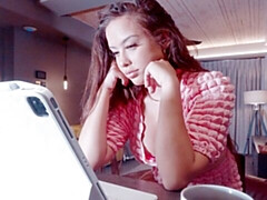 Leie, Grosser arsch, Grosse titten, Fingern, Masturbation, Milf, Solo, Entkleiden