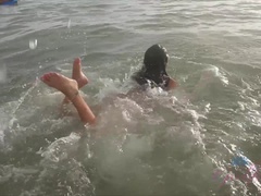 Amateur, Plage, Noire, Nue, Huilée, De plein air, Nénés, Mouillée