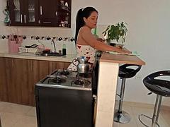 Amateur, Fille latino
