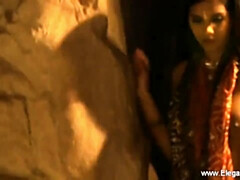 Hd, Indio, Tetas naturales, Pezones, Al aire libre, Público, Tatuaje, Tetas