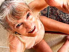 Leie, Grosser arsch, Grosse titten, Blondine, Behaart, Masturbation, Reif, Solo