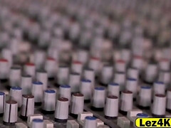 Bruinharig, Vingeren, Hd, Lesbisch, Likken, Klein, Kut duiken, Plagen