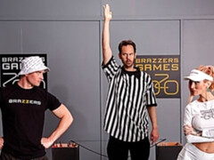 Blondine, Blasen, Hundestellung, Handjob, Milf, Sport, Titten