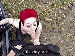 Amateur, Gros seins, Sucer une bite, Voiture, De plein air, Piercing, Chatte, Jarretelles