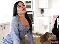 Большой член, Минет, Член, Латиноамериканки, Жесткий секс, Трансы, Сосущие, Табу