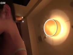 Aziatisch, Bruinharig, Hd, Japaans, Lesbisch, Moeder die ik wil neuken, Pissen, Tiener