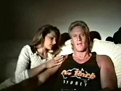 Nana, Sucer une bite, Brunette brune, Branlette thaïlandaise