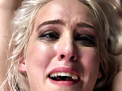 18 años, Garganta profunda, Fetiche, Orgasmo, Tatuaje, Adolescente, Atada, Juguetes