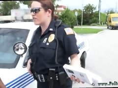 Sucer une bite, Brunette brune, Hard, Interracial, Mère que j'aimerais baiser, Réalité, Plan cul à trois, Uniforme