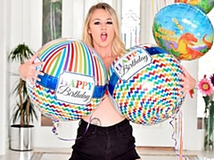 Большая жопа, Большой член, Блондинки, Минет, Собачьи, Натуральные сиськи, Короткая стрижка, Сиськи