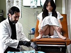 18 años, Culo grande, Interracial, Besar, Lamidas, Lencería, Estriptis, Adolescente