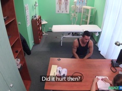 Amateur, Cul, Gros seins, Sucer une bite, Médecin, En levrette, Bureau, Uniforme