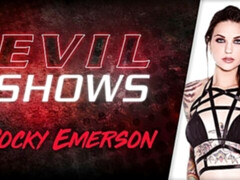 Fingern, Selbstgemacht, Masturbation, Rasiert, Solo, Entkleiden, Tätowierung, Netzkamera