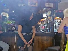 Leie, Tussi, Paar, Hardcore, Hd, Lesbisch, Strapon, Unter dem rock