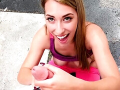 Blonde, Sucer une bite, Gorge profonde, Conversation vulgaire, En levrette, Argent, Naturelle, Pov