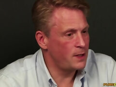 Lieveling, Pijpbeurt, Rondborstig, Naakte man aangeklede vrouw, Kwartet, Handbeurt, Hardcore, Lesbisch