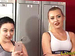 Cfnm, Dominacion femenina, Humillación, Público