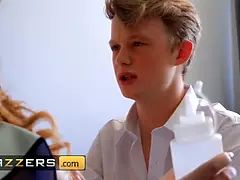 Gros seins, Sucer une bite, Éjaculer dans la bouche, Hd, Léchez, Seins naturels, Chatte, Branlette espagnole