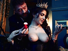 Culo grande, Verga grande, Tetas grandes, Mamada, Morena, Estilo perrito, Peludo, Tetas naturales