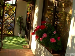 デカパイ, 指いじり, なめる, オナニー, オージー, 穴開きパンティ, 放尿, サテン