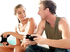 Gros cul, Grosse bite, Sucer une bite, En levrette, Fille latino, Seins naturels, Petite femme, Nénés