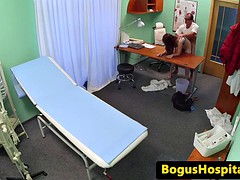 Любители, Подглядывание
