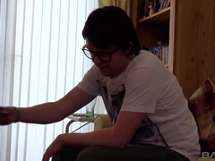 Mamada, Morena, Corridas, Corridas faciales, Gafas, Perforación, Realidad, Tatuaje