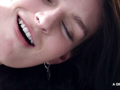 In den arsch, Braunhaarige, Tschechisch, Europäisch, Fingern, Lesbisch, Lecken, Muschi