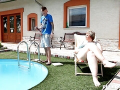 Fighting with a phat female