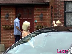 フェラチオ, イギリス人, お婆さん, 手コキする, Hd, 熟年, 淫乱熟女, 三人