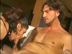 Анальный секс, Брюнетки, Групповуха, Латекс, Кожа, Шлюха