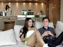 Dormitorio, Mamada, Tacones, Jeans, Latina, Bragas, Adolescente, Trio