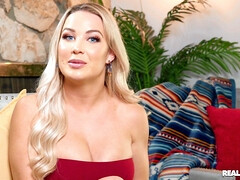 Спальня, За кадром, Большие сиськи, Британки, Затыкание рта, Каблуки, Межрасовый секс, Пирсинг