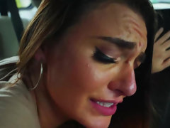 Amerikaans, Grote kont, Gevangen, Bedriegen, Lul, Kut duiken, Kort haar, Tatoeage