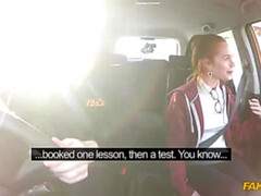 Amateur, Sucer une bite, Voiture, En levrette, Branlette thaïlandaise, De plein air, Pov, Avaler