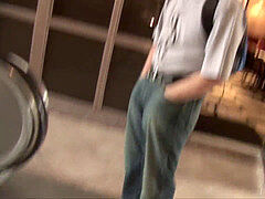 Mère que j'aimerais baiser, Maman, Suçant