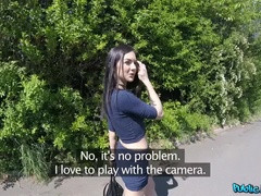 Enthousiasteling, Pijpbeurt, Sperma shot, Hondjeshouding, Sperma in gezicht, Buiten, Gezichtspunt, Openbaar