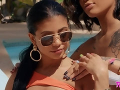 Asiatique, Cul, Brunette brune, Pieds, Fétiche, Fille latino, Chatte, Nénés