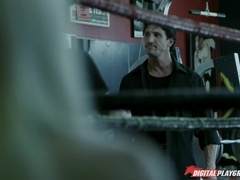 Culo, Morena, Penetracion con dedos, Gimnasio, Tetas naturales, Perforación, Nalgadas, Tetas