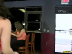 Amateur, Culo grande, Morena, Corridas faciales, Masturbación, Realidad, Adolescente, Trio