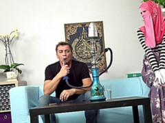 Arabisch, Kont, Grote kont, Pijpbeurt, Hondjeshouding, Moeder die ik wil neuken, Geschoren, Tatoeage