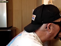 Любители, Большой член, Минет, Геи, Ласковые ручки, Мастурбация, Зрелые, Сосущие