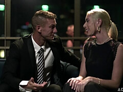 Большой член, Большие сиськи, Блондинки, Минет, Собачьи, Короткая стрижка, Тощие, Молоденькие