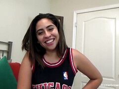 Amateur, Gros seins, Sucer une bite, Brunette brune, Mignonne, Fait maison, Fille latino, Pov