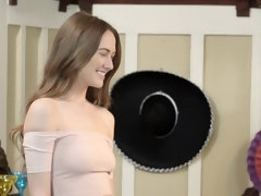 Красотки, Блондинки, Хд, Лизание, Крошечные, Киски, Сестра, Втроем