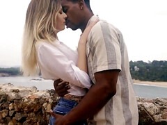 Blonde, Tir de sperme, Gorge profonde, Queue, Faciale, Hard, Interracial, Adolescente