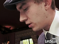 18 jahre, Leie, In den arsch, Bad, Hardcore, Lesbisch, Jungendliche (18+), Flotter dreier