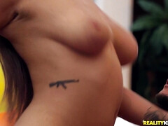 Cul, Sucer une bite, Brunette brune, Hard, Chatte, Adolescente, Nénés