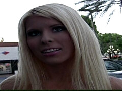 Grosser arsch, Grosse titten, Blasen, Spermaladung, Hd, Interrassisch, Masturbation, Rasiert